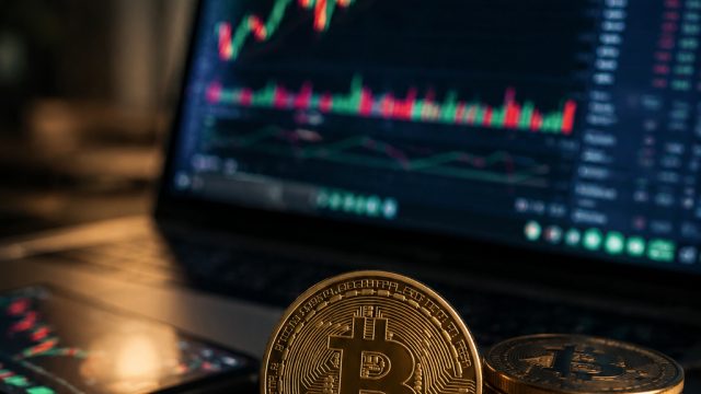Mastering Crypto Investment: Key Timing 